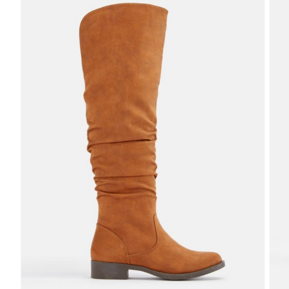 Saria Flat Boots - Picture 2 of 11